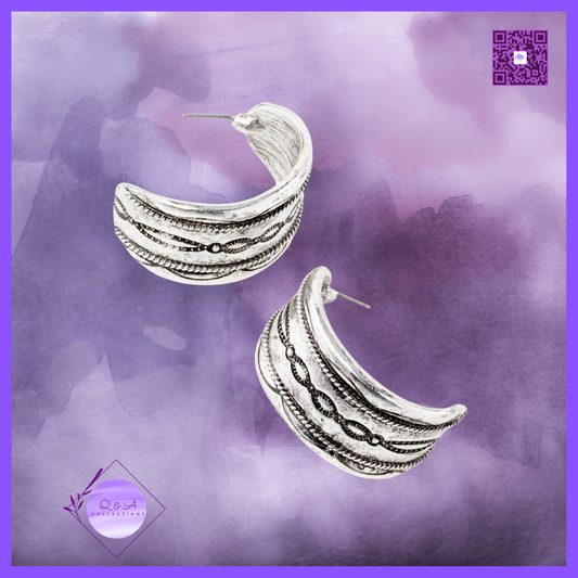 Western Tailored Pattern 35mm Wide Hoop Earrings - Small Chain Design