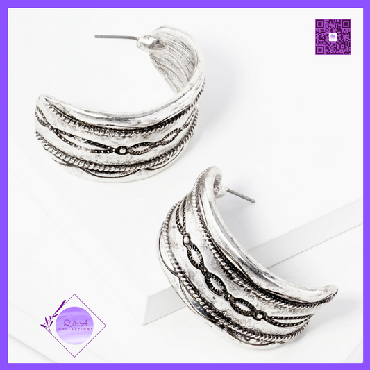 Western Tailored Pattern 35mm Wide Hoop Earrings - Small Chain Design