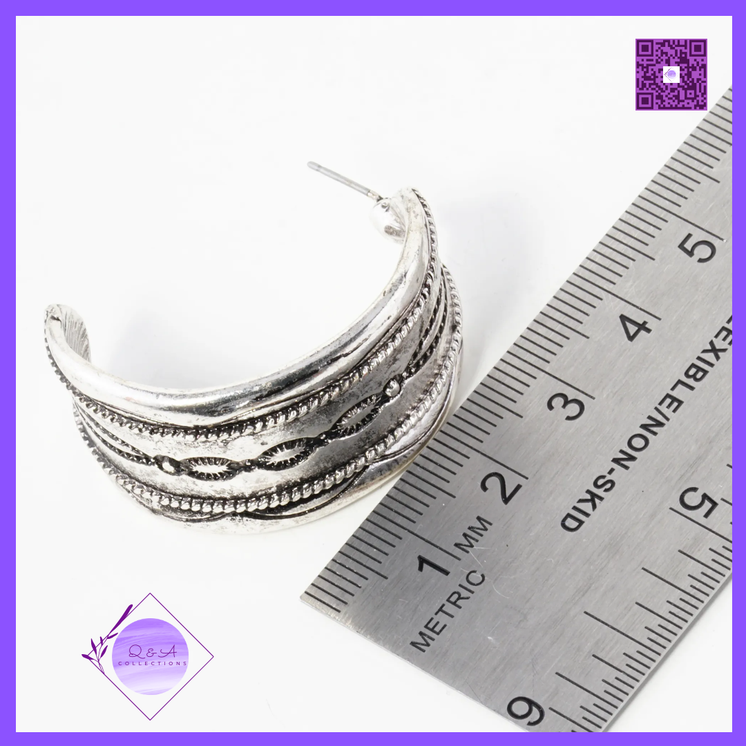 Western Tailored Pattern 35mm Wide Hoop Earrings - Small Chain Design