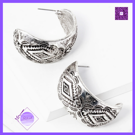 Western Tailored Pattern 35mm Wide Hoop Earrings - Diamond Chain Design