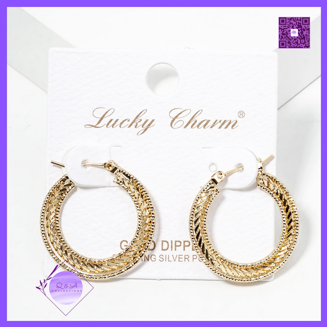 18K Gold Dipped Delicate Textured Metal Leverback Hoop Earrings (Gold)