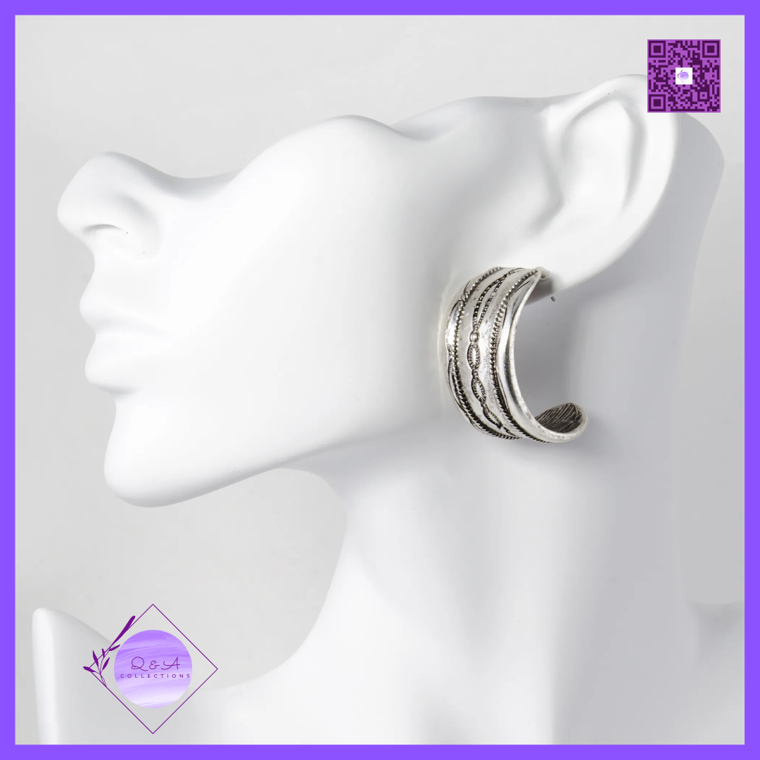 Western Tailored Pattern 35mm Wide Hoop Earrings - Small Chain Design