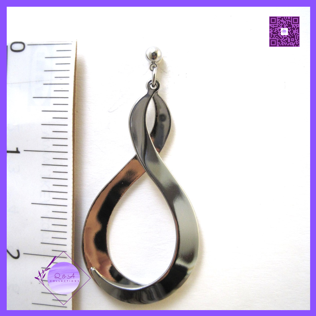 Shinny Silver Twisted Tear Drop Ball Post
